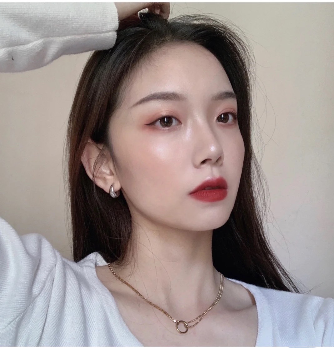 去黑头收缩毛孔的最好方法小妙招,去黑头收缩毛孔的简单小方法