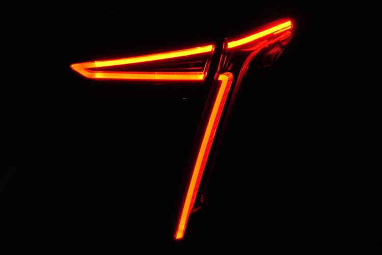 凯迪拉克ct6试驾19款视频麋鹿测试,2022款凯迪拉克ct6试驾视频