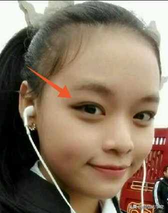 歌手黄霄云整容过吗,黄霄云参加歌手淘汰了谁