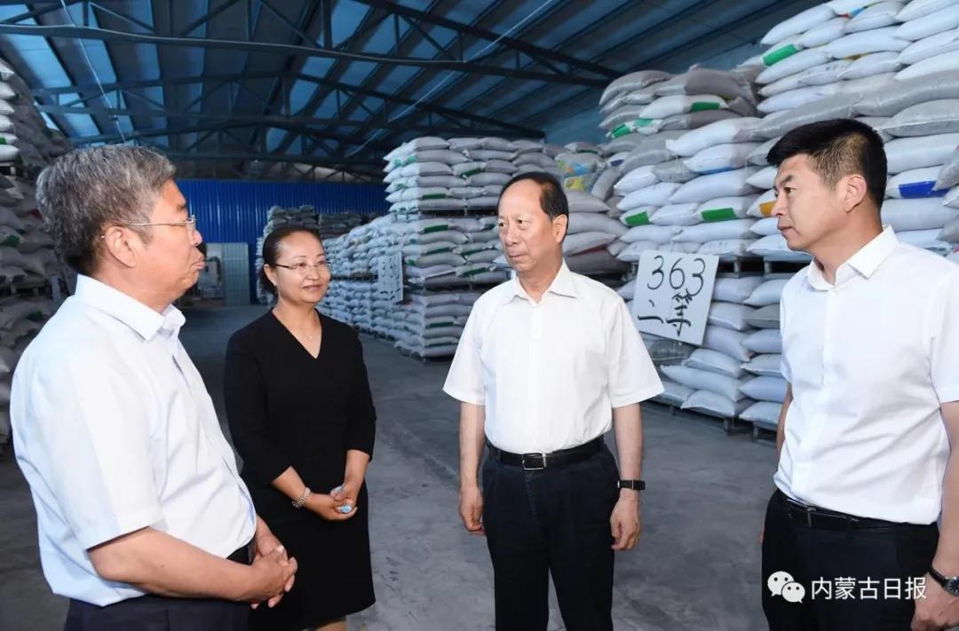 石泰峰在四子王旗调研督导脱贫攻坚和包案*访信**事项化解工作