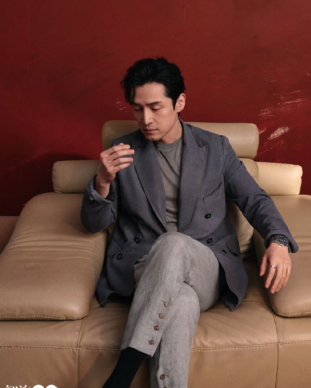 阿玛尼手表属于什么档次衣服,阿玛尼手表属于哪个国家的品牌