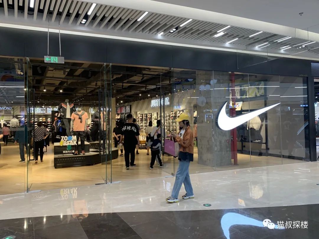 江阴八佰伴是万达广场吗,江阴八佰伴什么时候开业