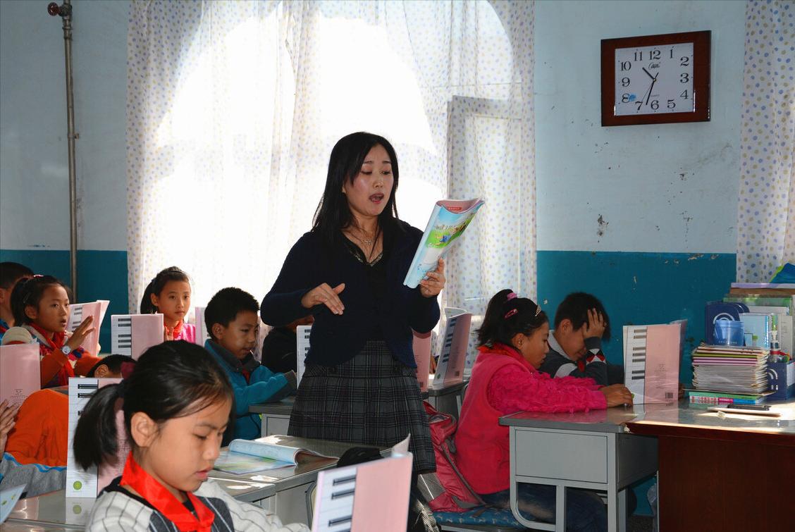 哪些省教师职称按教龄自然晋升,关于教师中级职称评定的最新规定