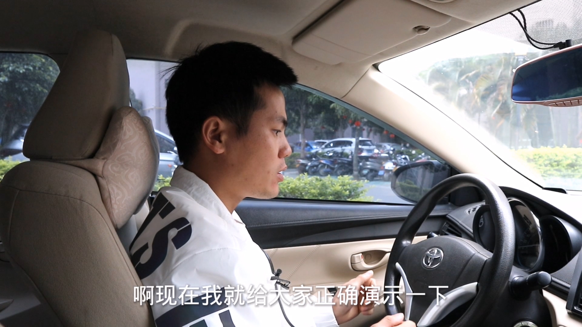 原地热车1分钟,冬季原地热车的正确方法