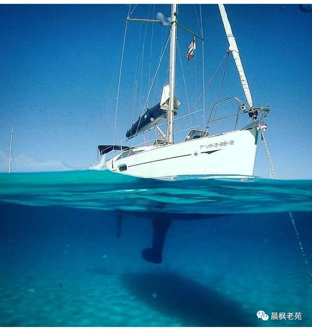 苍龙级潜艇指挥塔高度,潜艇指挥塔内部