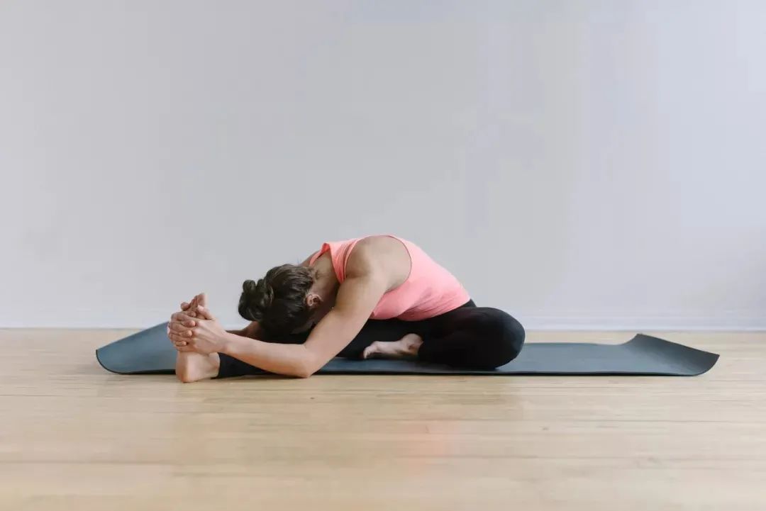 快速提高腰胯的柔韧度,0基础的学生怎么练习胯部柔韧