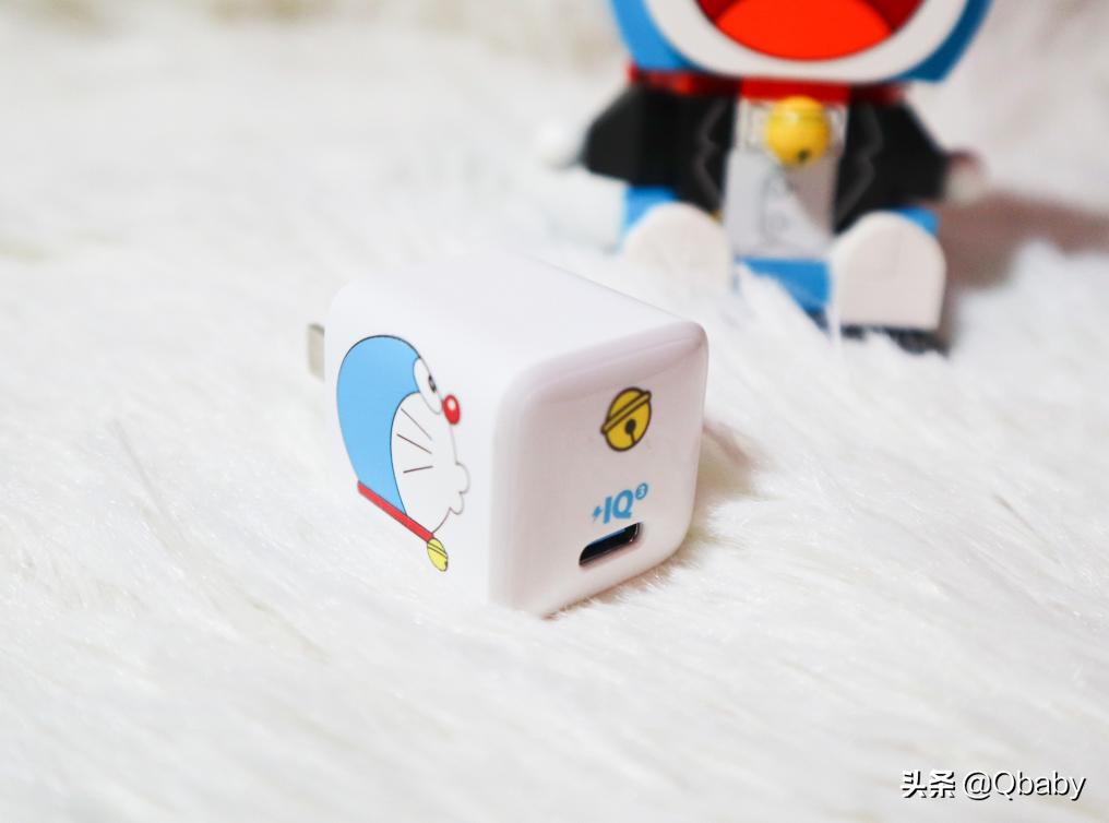 晒一晒我们的情侣手机和数码配件