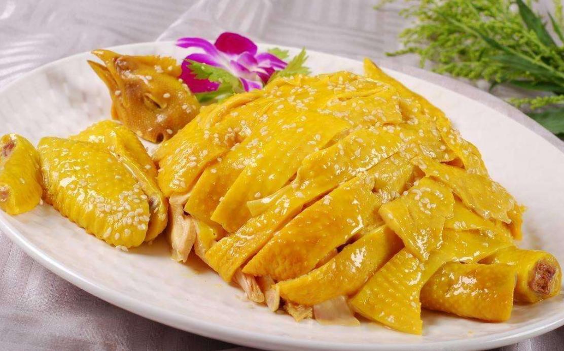 电饭煲蒸白切鸡几分钟可以,电饭煲白切鸡的家常做法