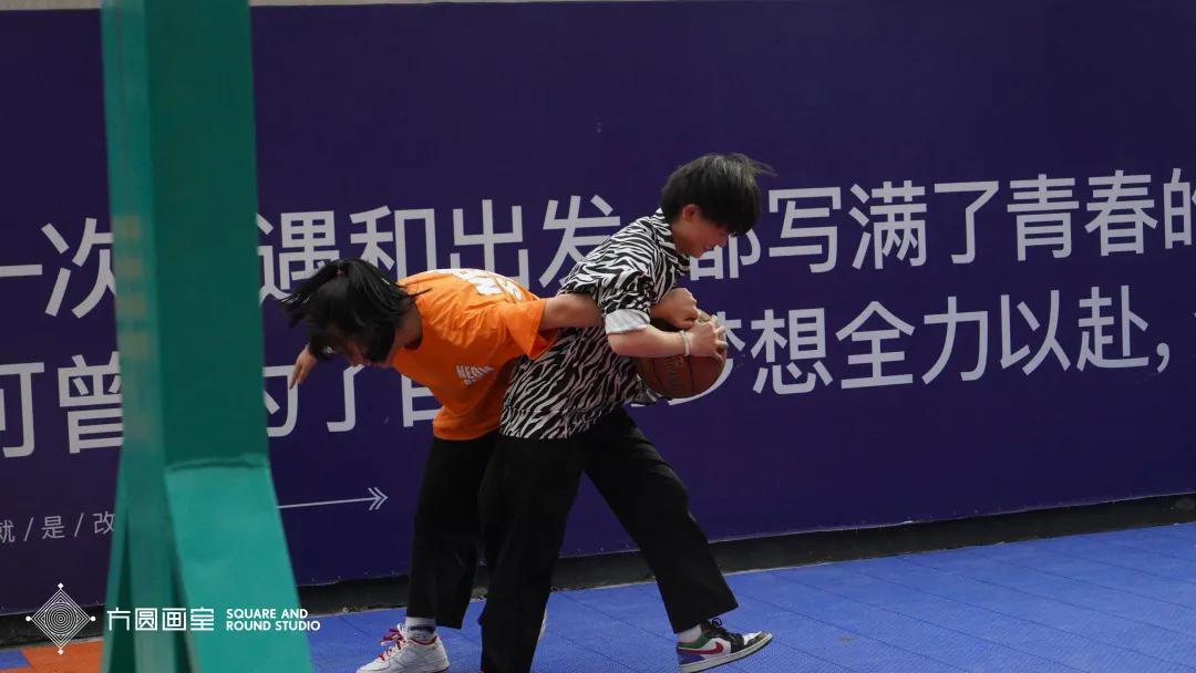 那些篮球场热血沸腾的瞬间,你们在球场上拼搏的样子