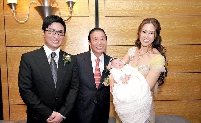 为豪门而生的徐子淇？从小不许做家务，出国镀金，为嫁豪门迁祖坟