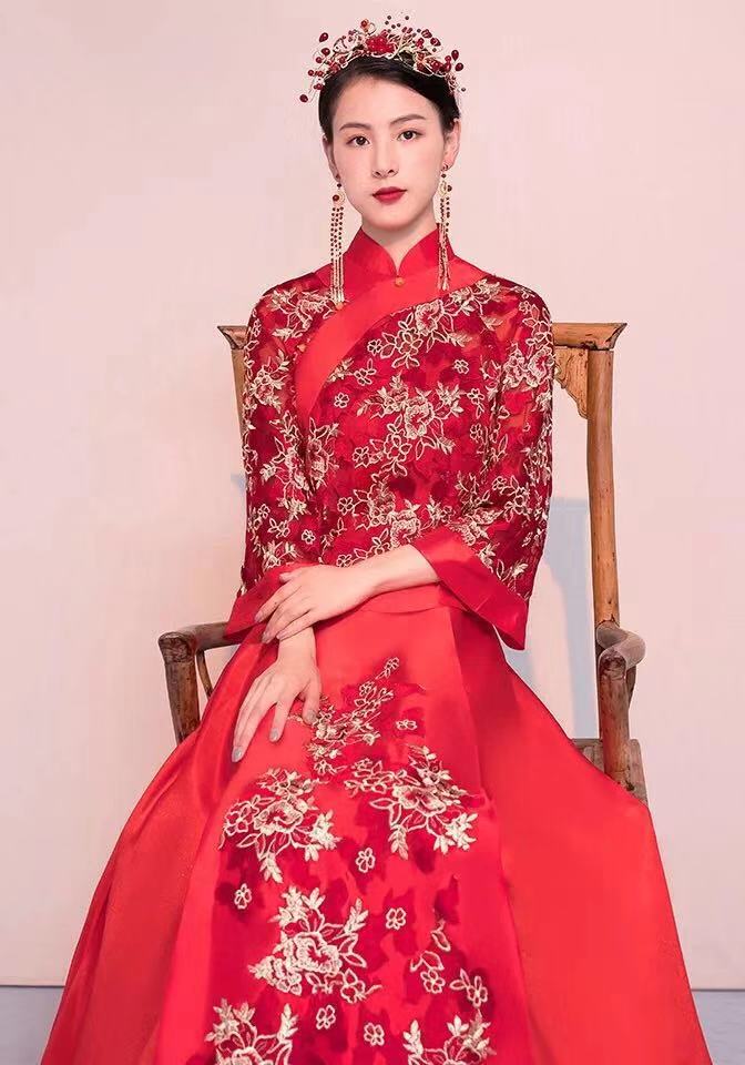 最适合穿中式嫁衣,新款秀禾服新娘礼服中式嫁衣