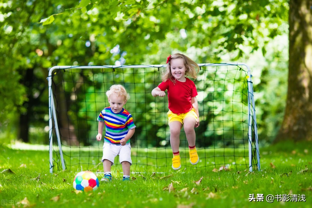 男孩们的第一项运动，足球，对他们来说，竟有如此大的魅力
