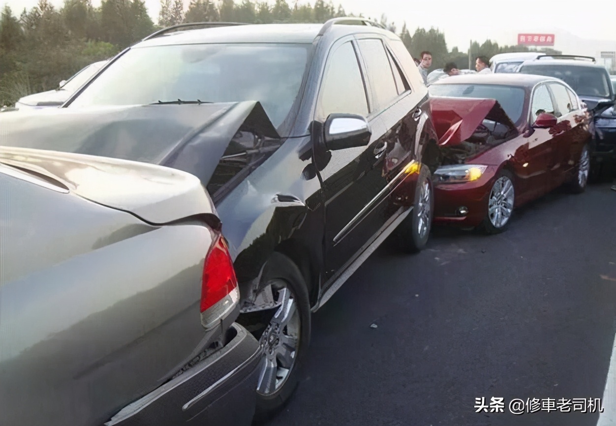 开车追尾了怎么安慰,新手开车第一天就追尾了