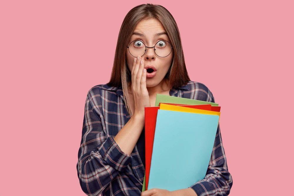 当我有空时用英语怎么说,当我空闲时我会去旅游英语