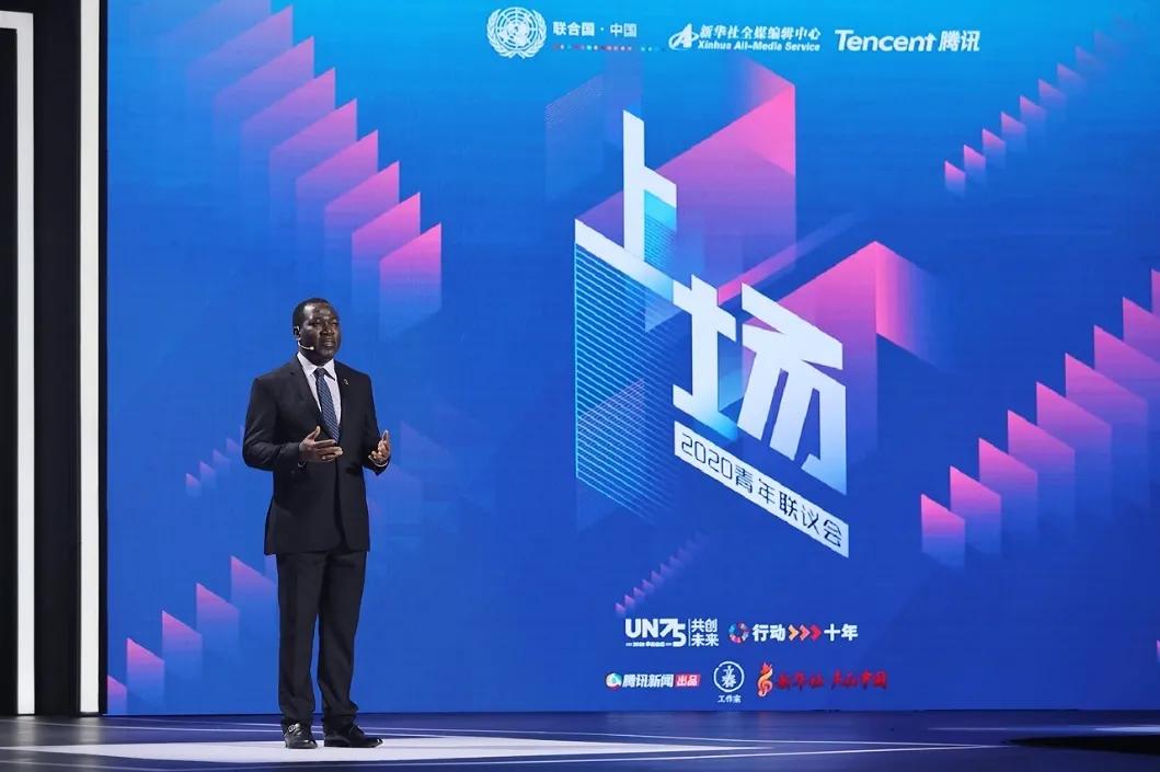 世界在“摇晃”，大国对抗重回荒蛮？面前两条路，中国做出了抉择