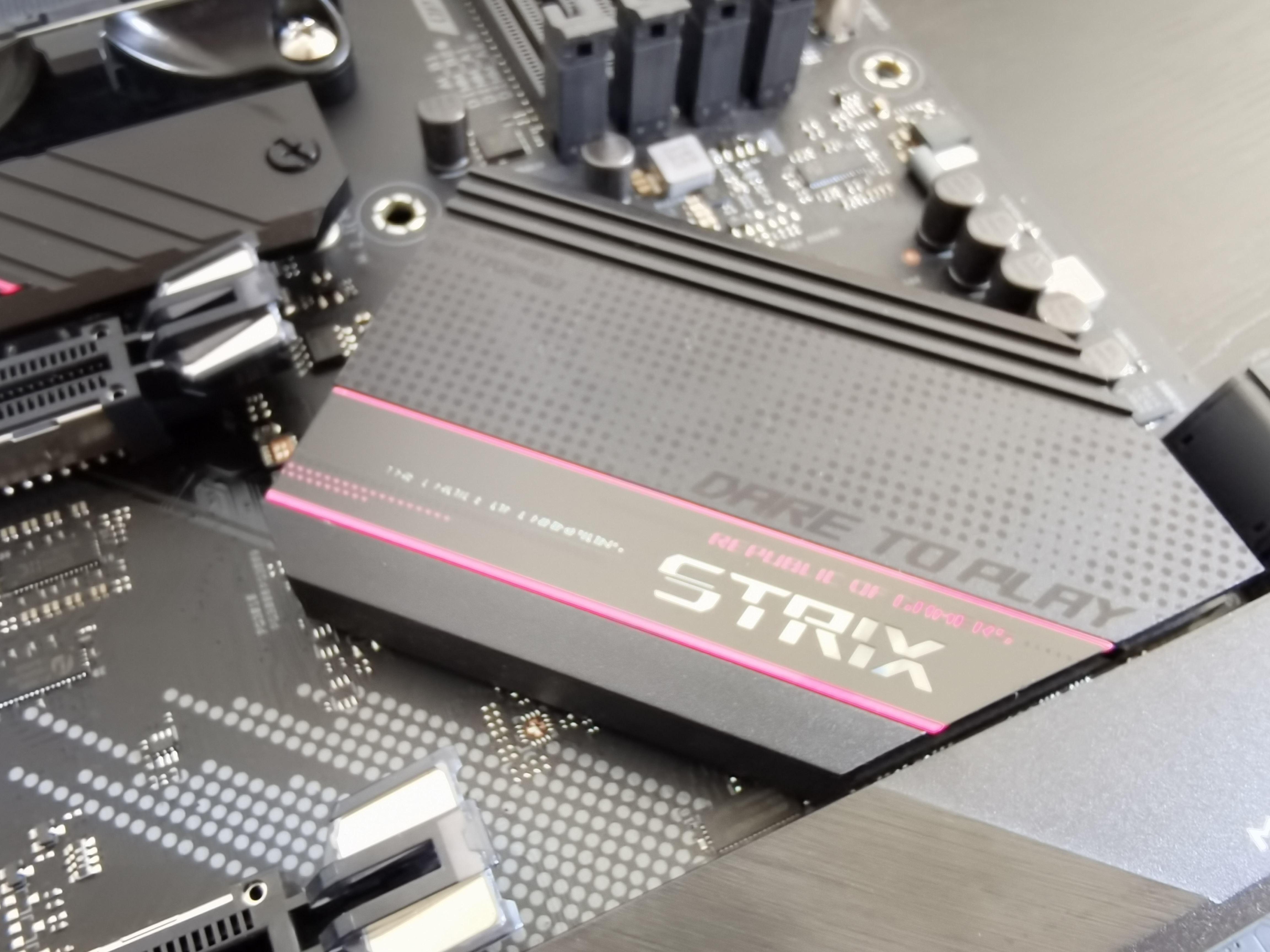 华硕strixb550-fgaming,华硕strixb550xe