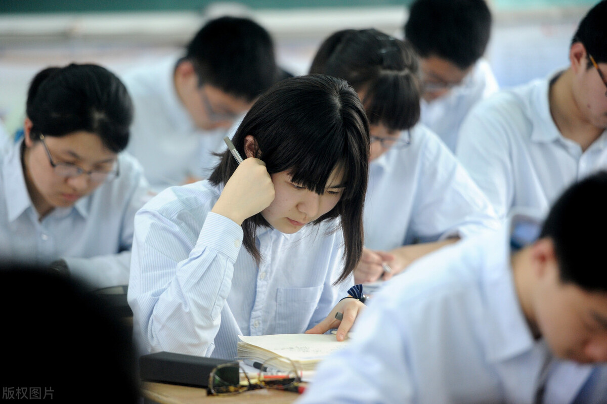 高考补录多少分有机会,比提档线低两分能被录取吗