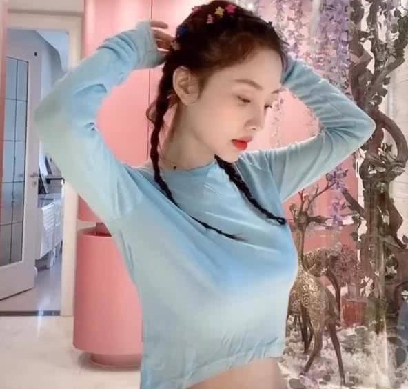 昆凌是混血吗,李小璐昆凌混血照