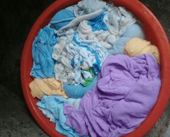 衣服如何洗不串色呀,衣服怎么洗也洗不干净怎么办