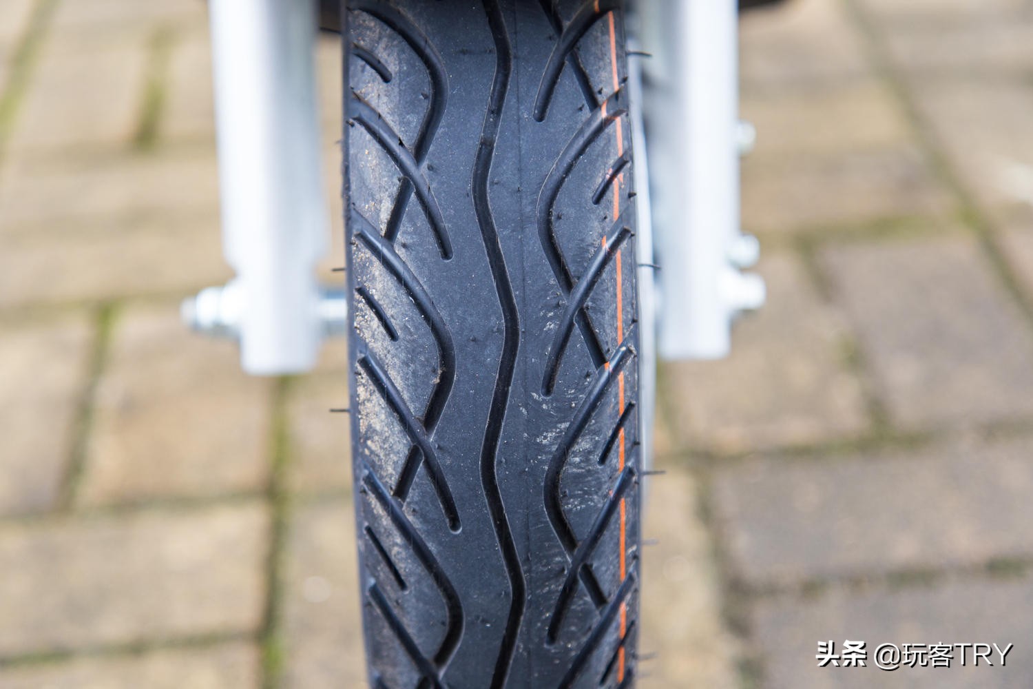 雅迪dm6真实价格,测评一辆1万多的雅迪电动车