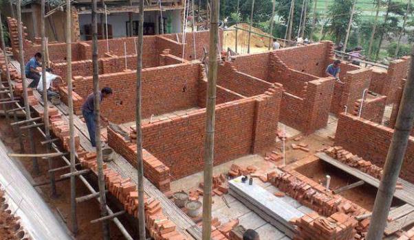 在农村建房哪种房子住的比较舒服,农村老家的房子盖好能入住吗