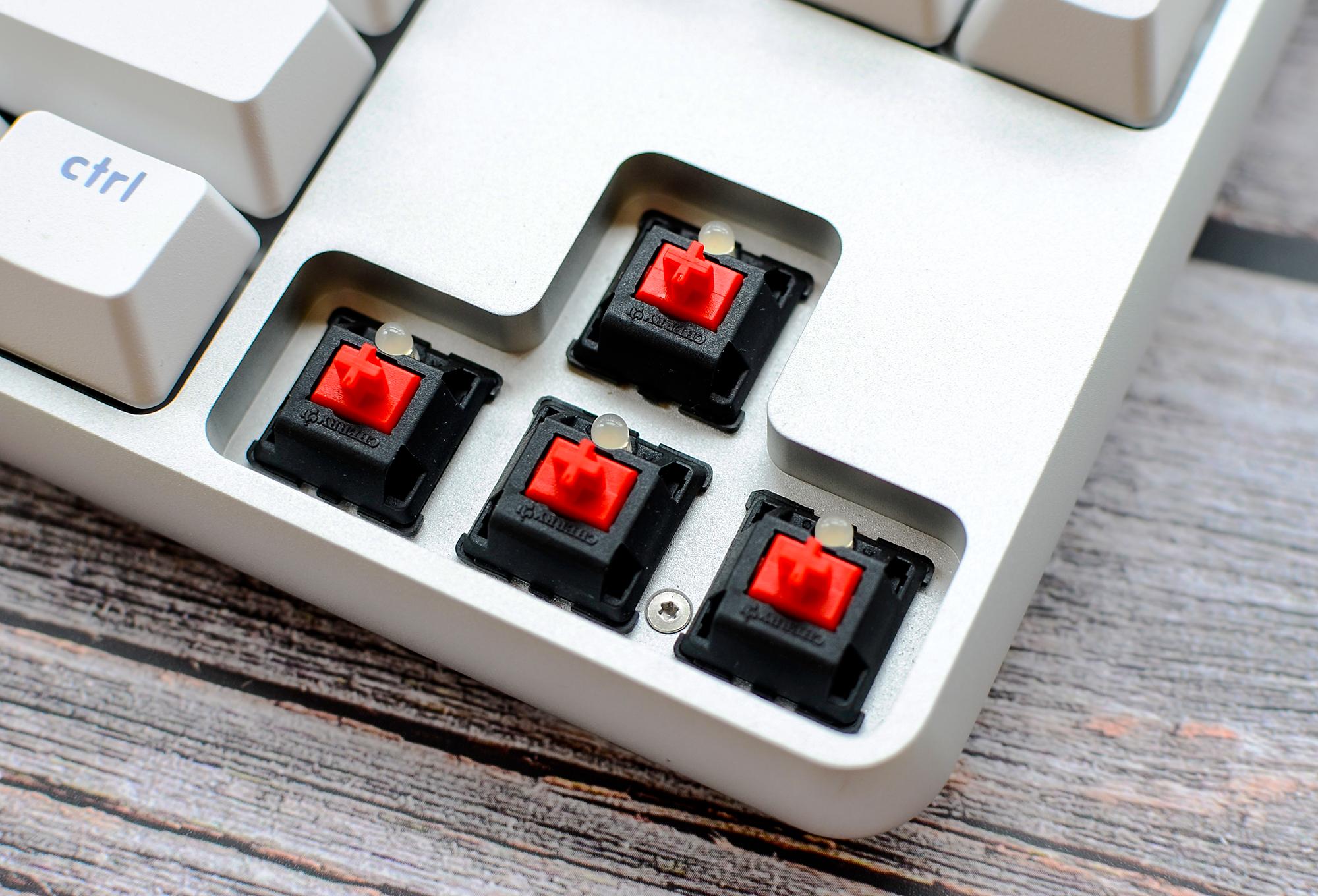 悦米pro和悦米机械键盘区别,悦米机械键盘pro静音版499