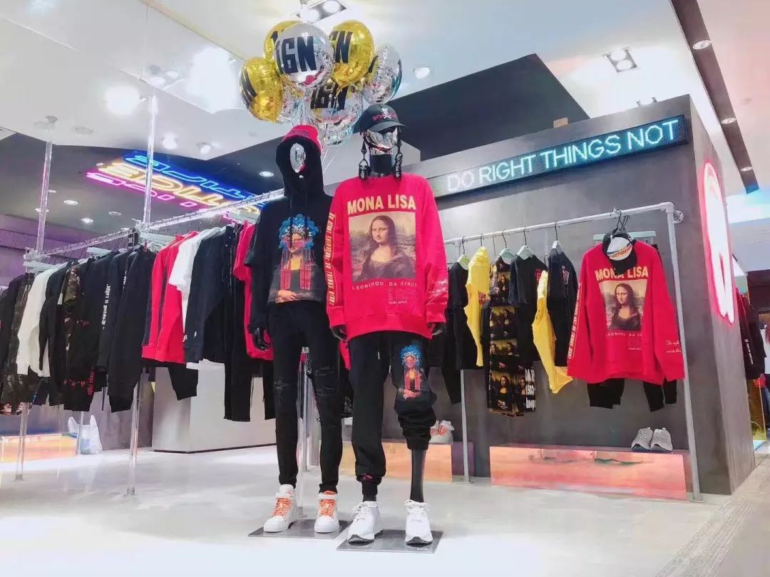 觉得太平鸟、GXG、卡宾不够潮？这个潮流男装可能正对你胃口！