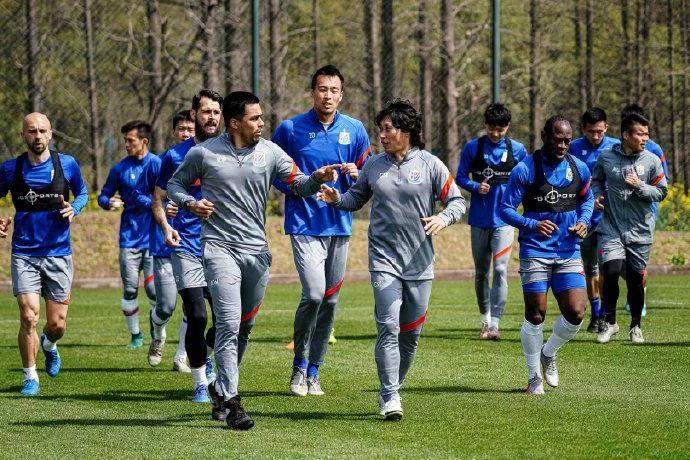 耐克公司赞助的国家队,耐克公司赞助的足球队有哪几个