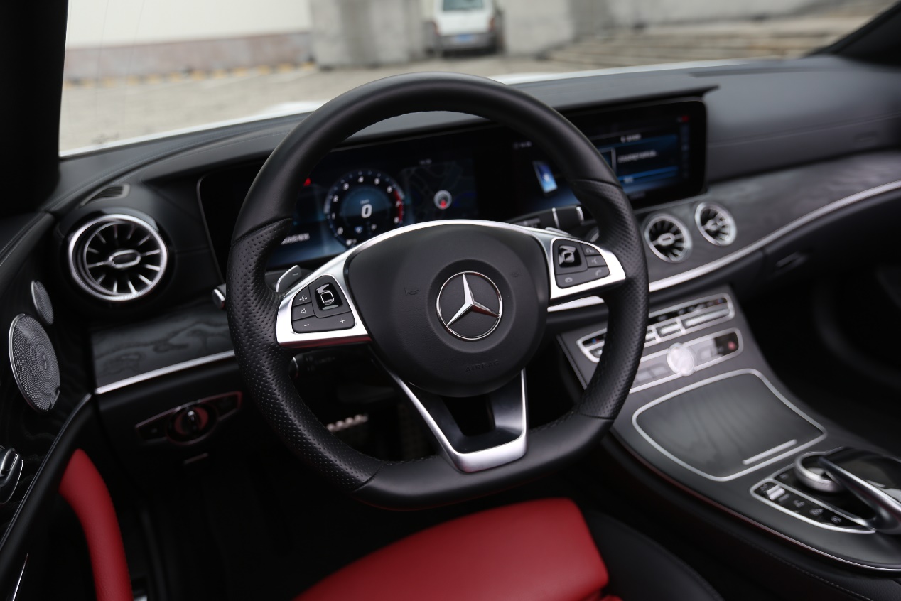 自有格调优雅随行试驾奔驰E2004MATIC敞篷轿跑