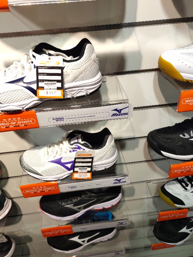 网上买运动鞋 (买运动鞋在哪个平台上靠谱)