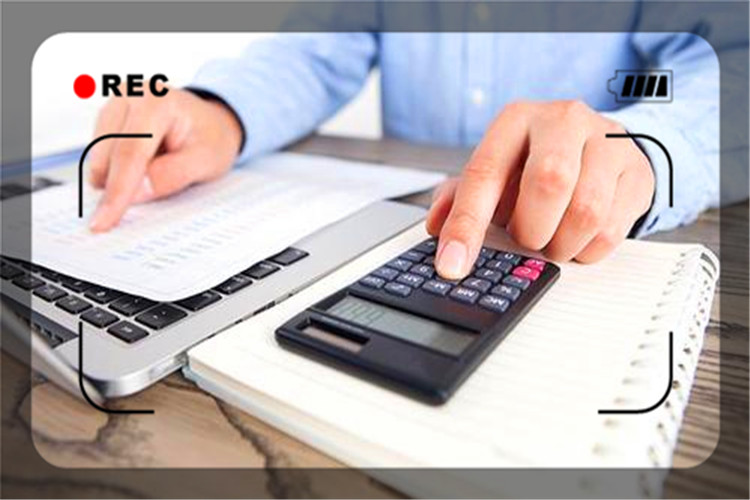 一个普通人赚多少钱够用,一个月工资二十万是干什么工作的