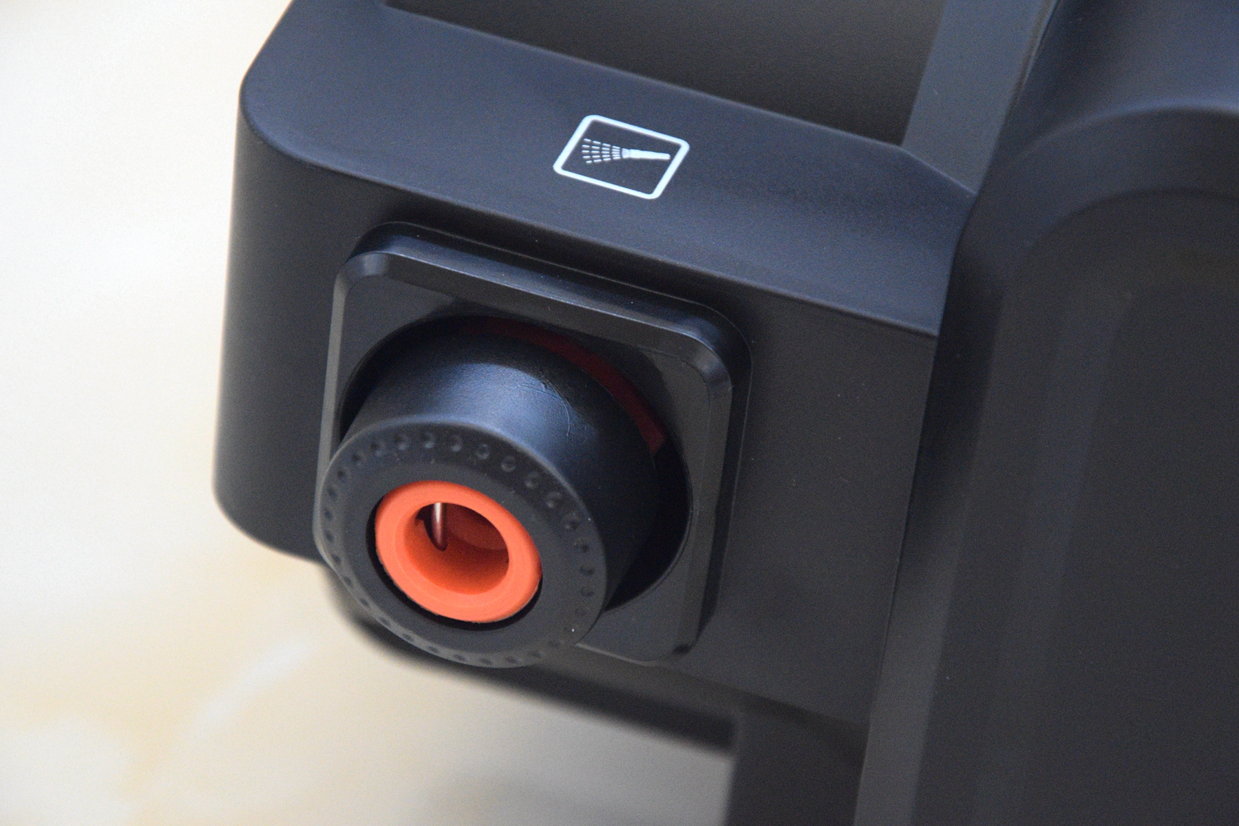 亿力黑骑士洗车机质量怎么样呢,家用亿力黑骑士洗车机洗车视频