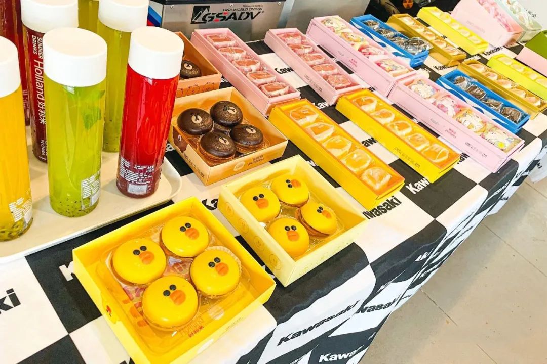 h2r鐩村垪鍥涚几,h2r-10