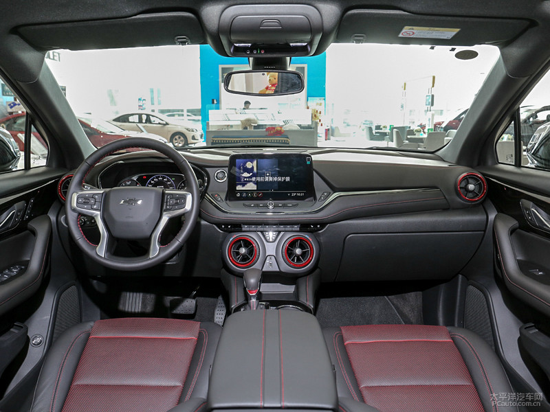 奥迪新a4l2023款,奥迪a3和小鹏p7哪个好