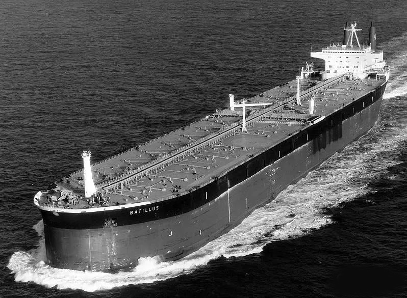 超级轮船,世界最大的船和航母哪个大