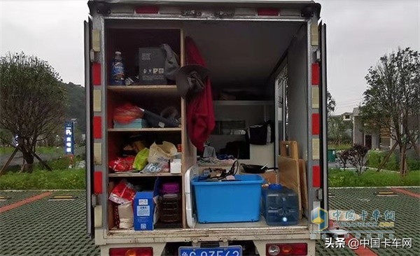 开着时代驭菱进*藏西**，刘宝续写十年之约