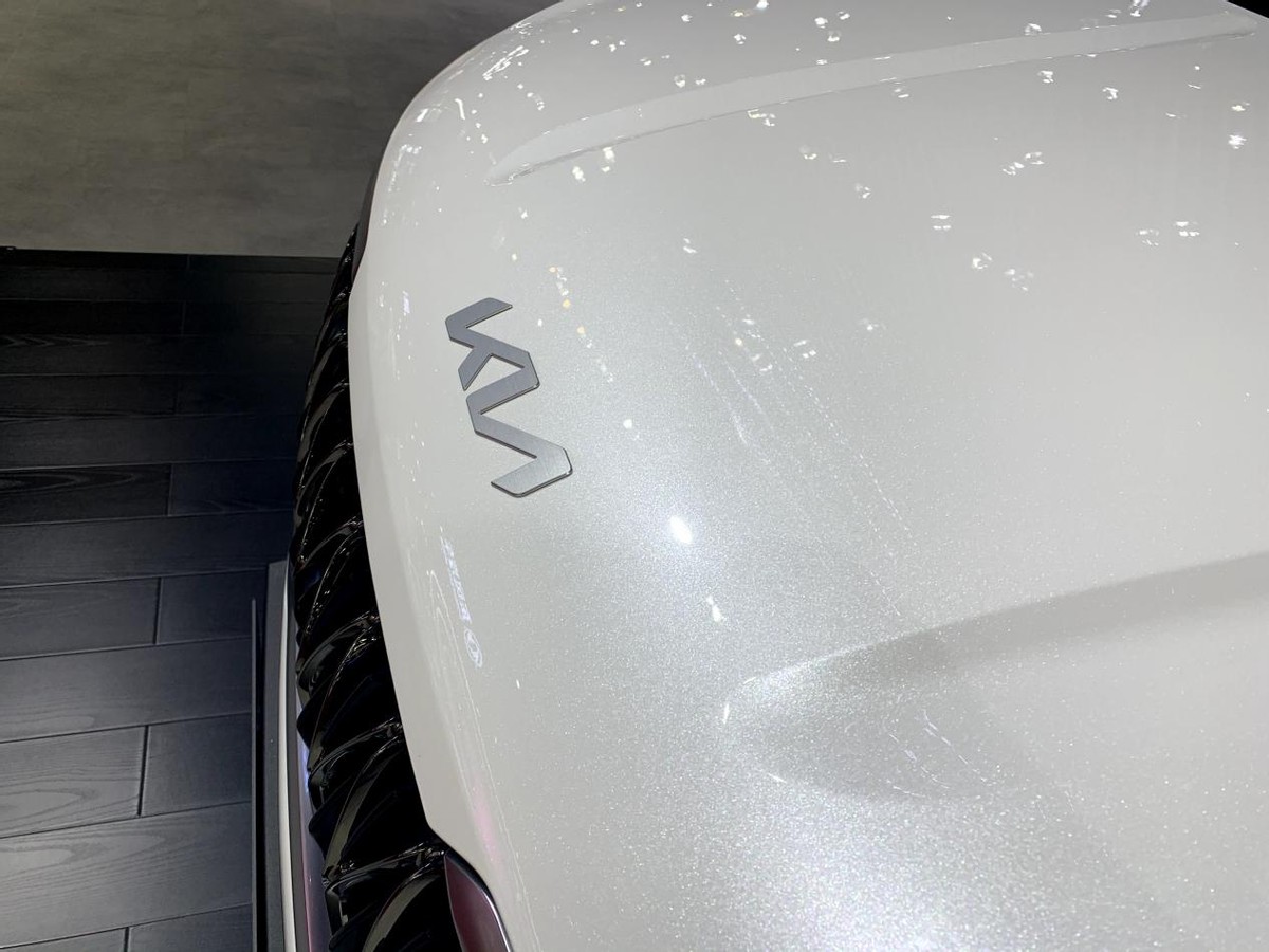 对标别克gl8的商务车,别克gl8公务舱跟起亚嘉华比怎么样