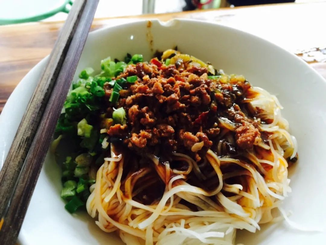 云南人吃的早点你吃过哪些,没吃过这些敢说自己是吃货吗