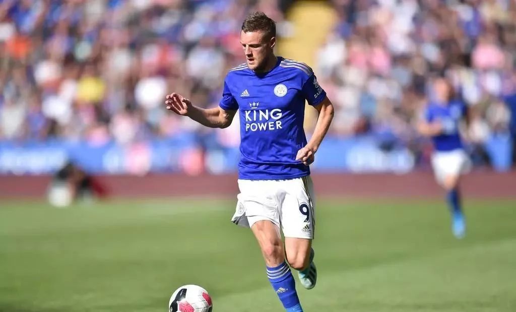 瓦尔迪领跑金靴,瓦尔迪英超首秀至今在联赛造168球