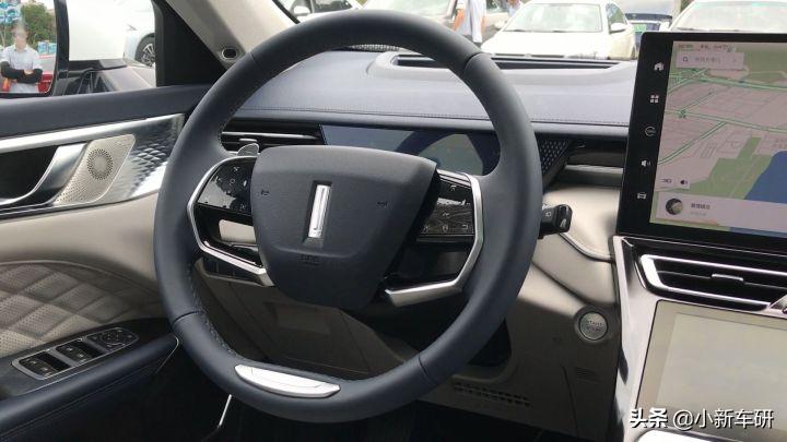 wey摩卡颜宇鹏试驾,wey摩卡最新试驾视频