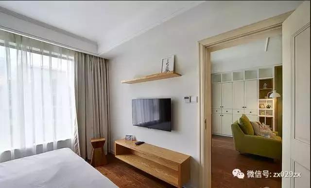 简单电视墙加柜子,沙发墙隔板