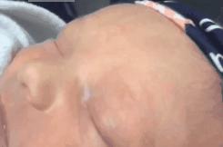 93岁奶奶恶搞27岁孙子一夜爆红！千万网友实力围观：奶奶太坑了！