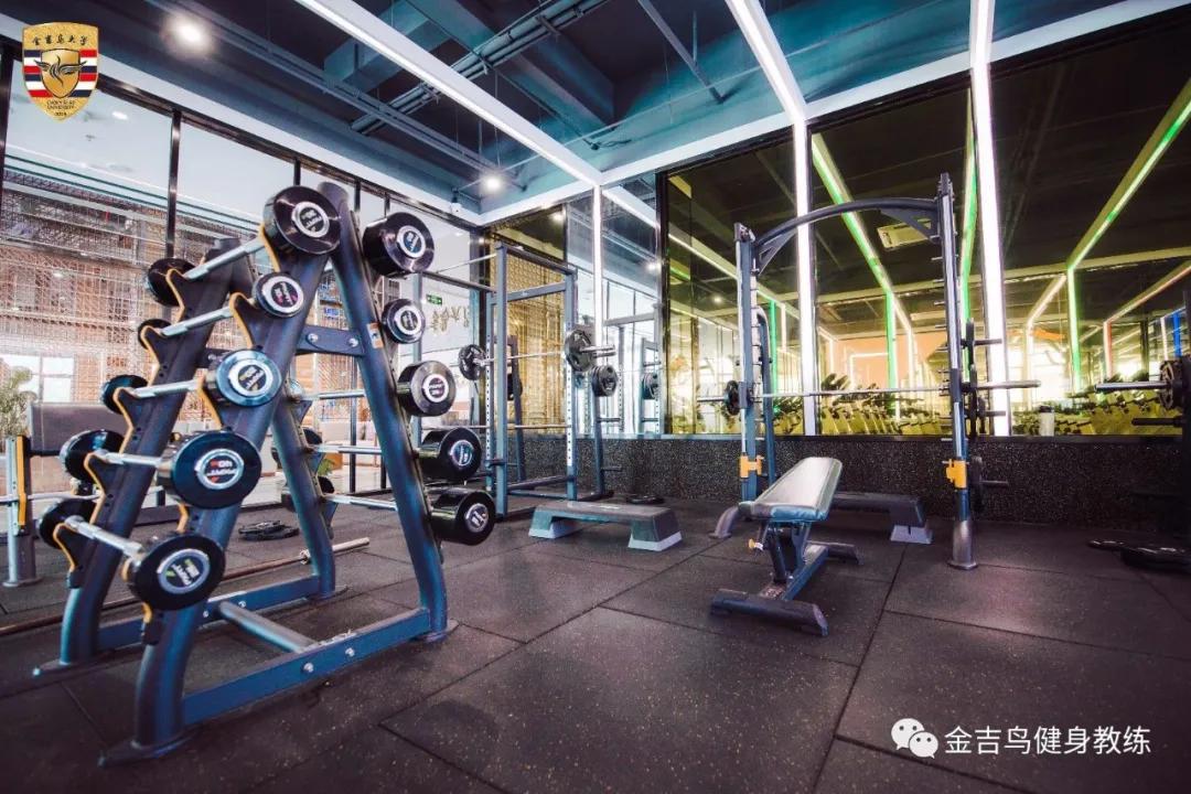 国内比较权威的健身教练培训学校,怎么看健身教练有没有教练证