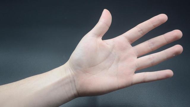 手上的老茧怎么去除小窍门,手指老茧怎么去除小窍门