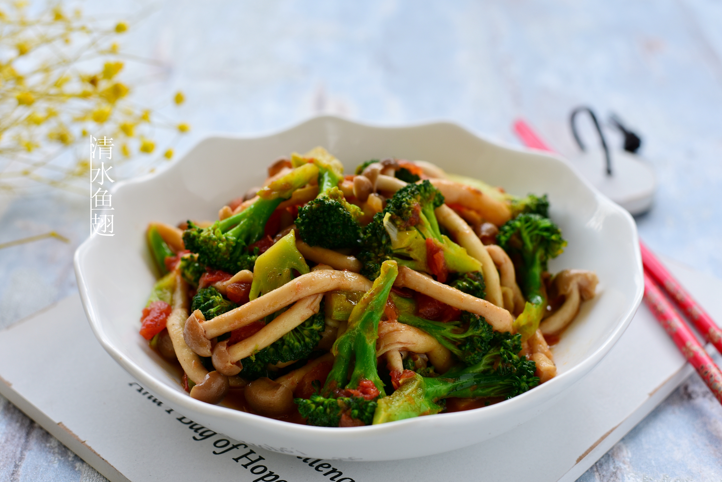 西红柿可以和什么炒菜,怎么炒西红柿炒鸡蛋颜色鲜艳