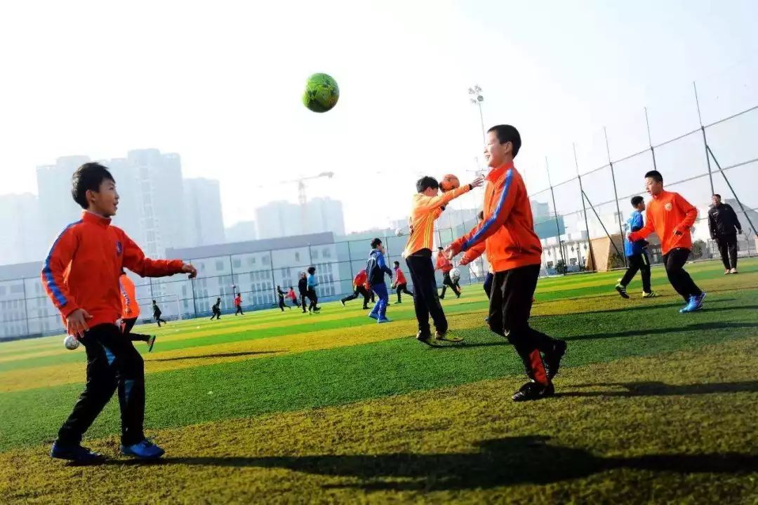 拼到抽筋换来一场胜利的感觉,拼到抽筋