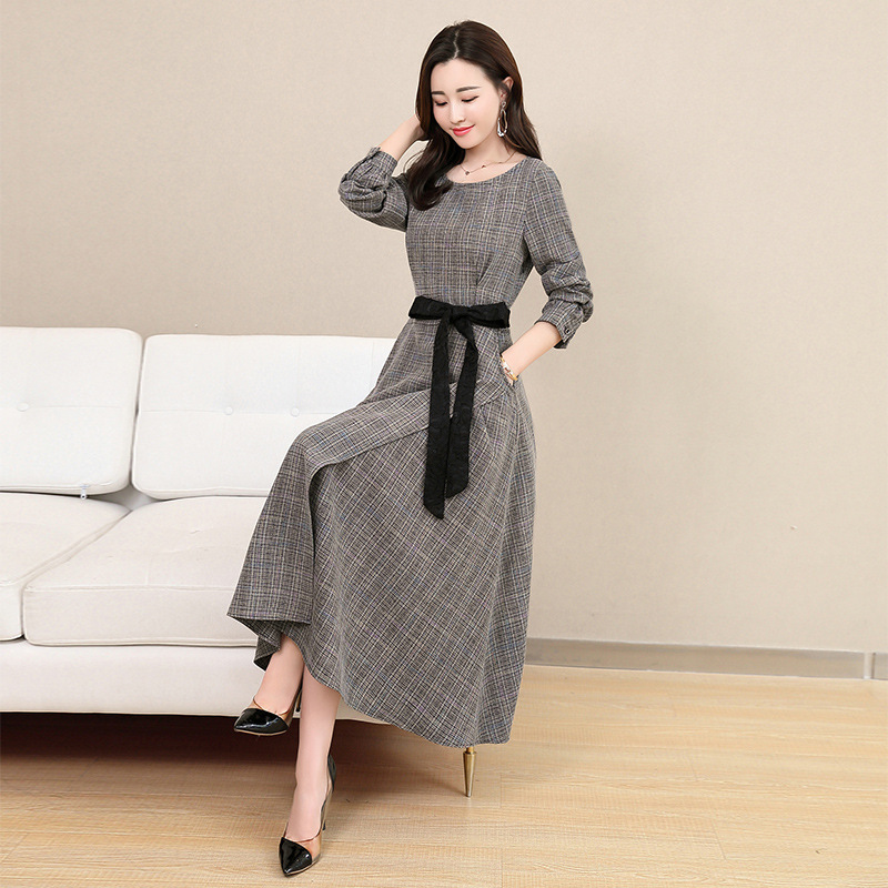 腰若流纨素的意思,腰若流纨素耳著明月珰全文