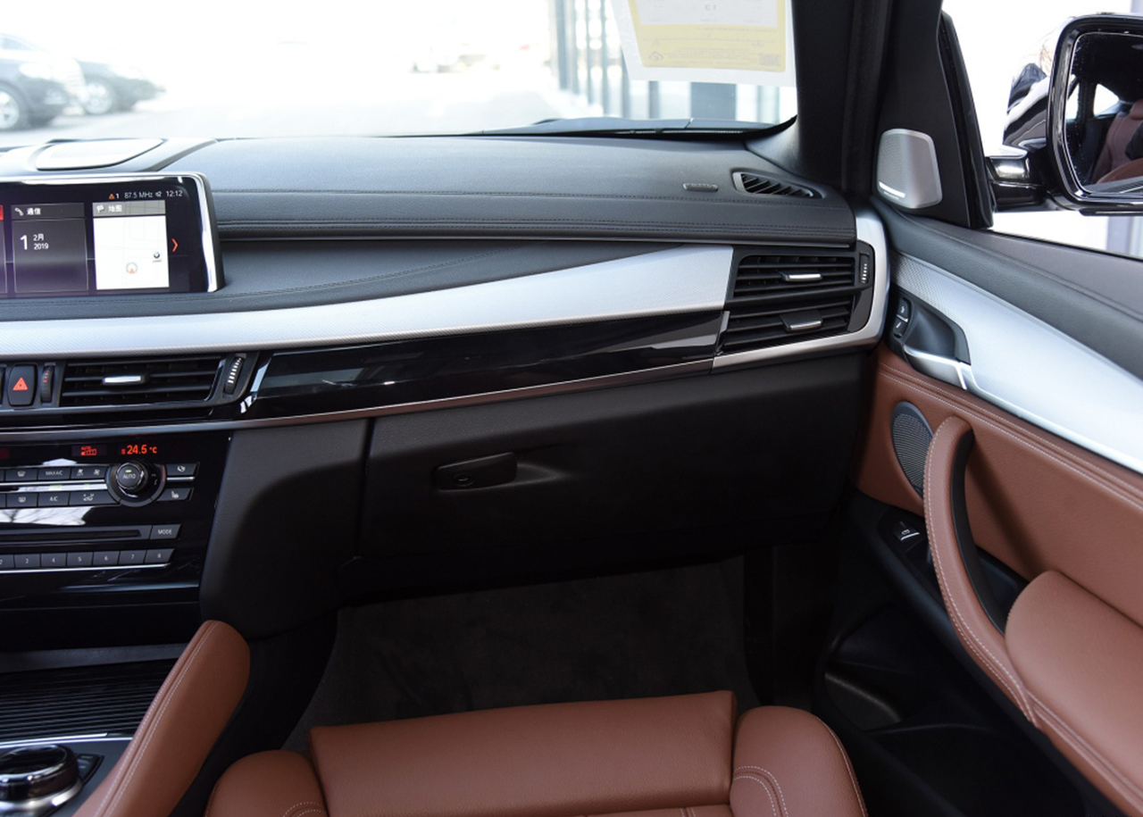 新一代宝马x6动感十足,老款宝马x6上档次吗