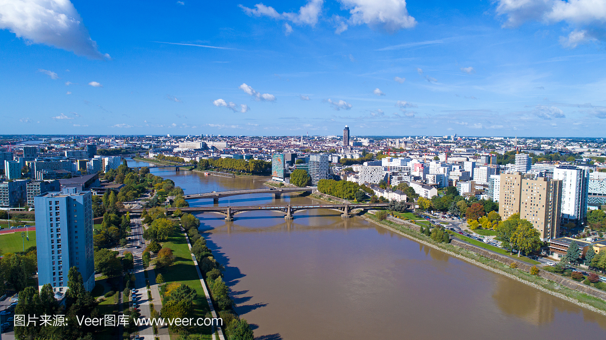 法国比利牛斯山麓的城市,法国城市名称及地理位置