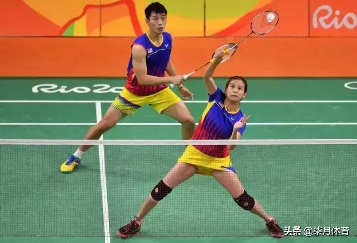 羽毛球高远球打不出大弧度,你该这么练!